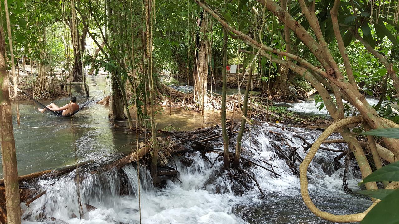 Hug Rimtharn Hotel Ban Khao Klom Exterior photo