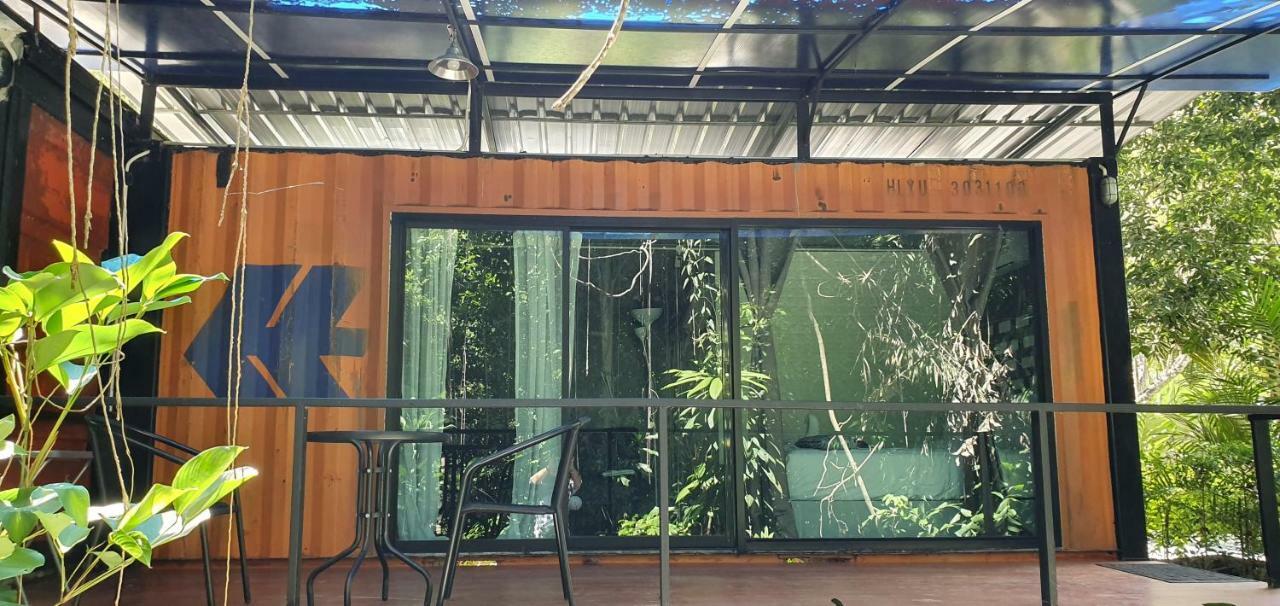 Hug Rimtharn Hotel Ban Khao Klom Exterior photo